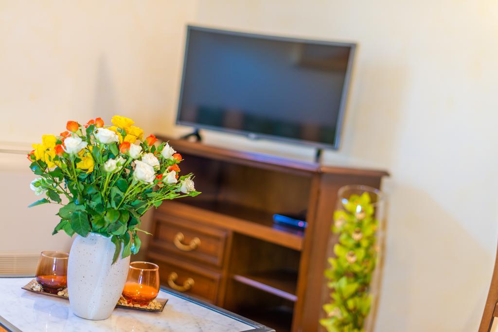 Aparthotel Katalyma 828 Канфанар Екстериор снимка