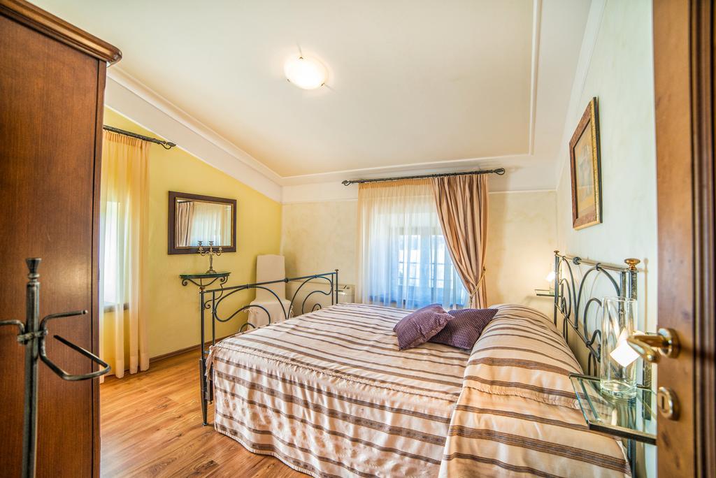 Aparthotel Katalyma 828 Канфанар Екстериор снимка