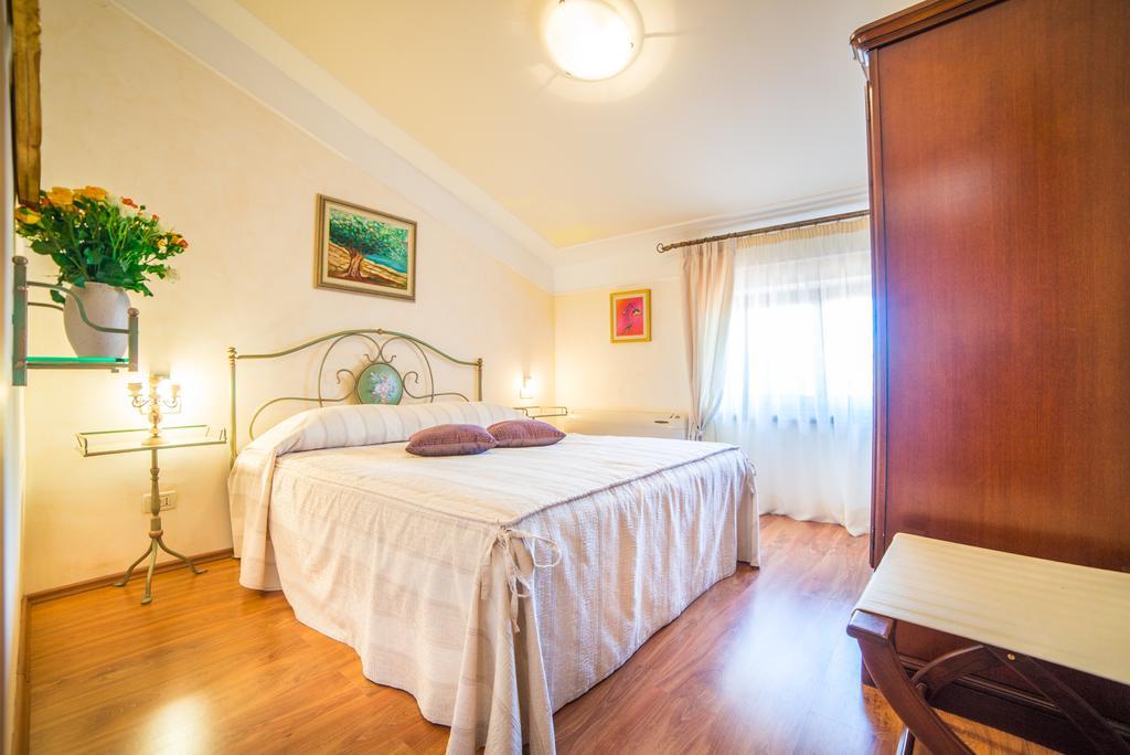 Aparthotel Katalyma 828 Канфанар Екстериор снимка