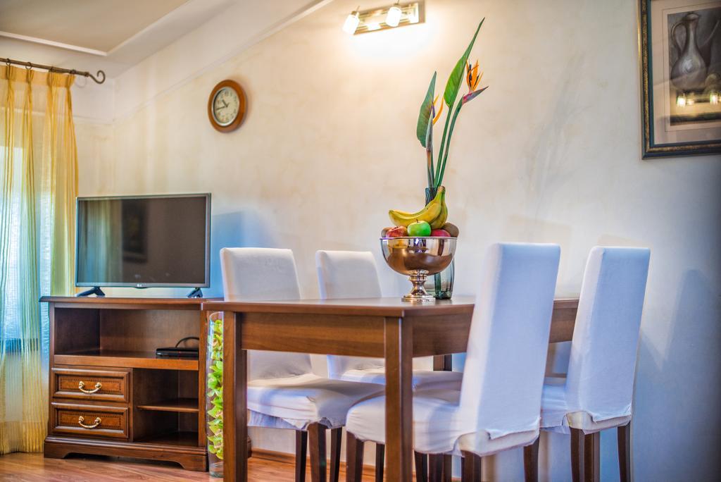 Aparthotel Katalyma 828 Канфанар Екстериор снимка