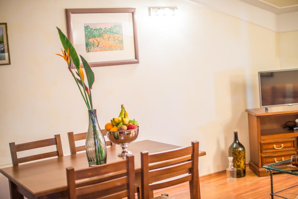 Aparthotel Katalyma 828 Канфанар Екстериор снимка