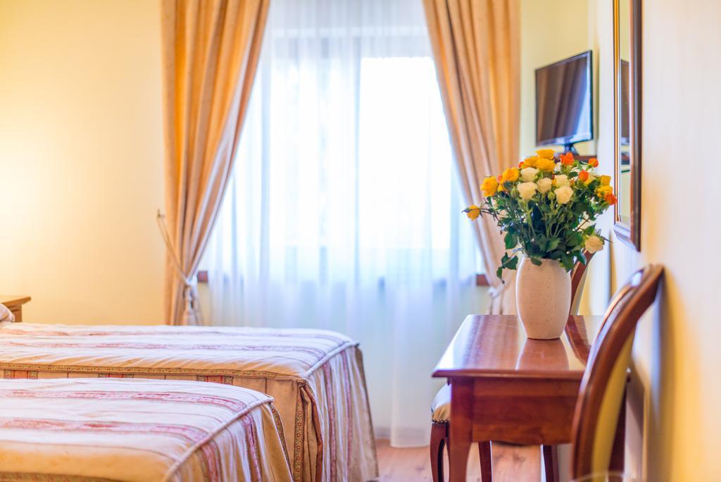 Aparthotel Katalyma 828 Канфанар Екстериор снимка